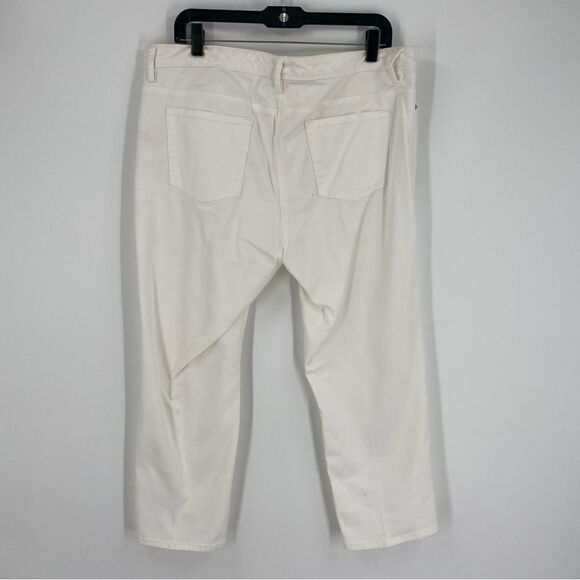 Chaus Women’s White Ankle Denim Pants size 14 - Picture 3 of 3